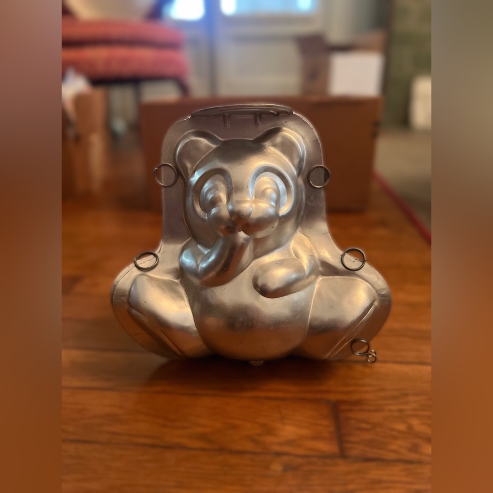 Vintage Wilton Panda Teddy Bear Cake Mold 3D